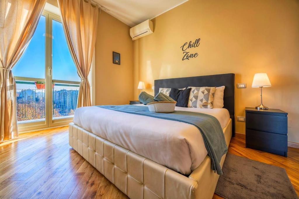 Sunny & Updated Flat With Panoramic City View 50M From M4 Stop Milánó Kültér fotó